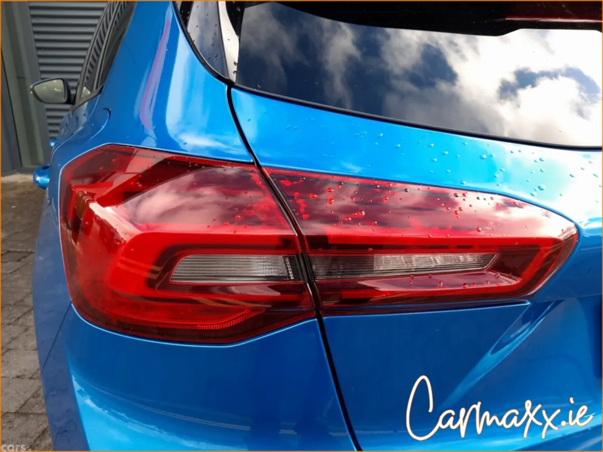 Ford Focus Hatchback, Diesel, 2024, Blue