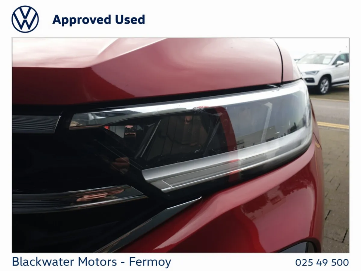 Volkswagen T-Roc SUV, Petrol, 2024, Red