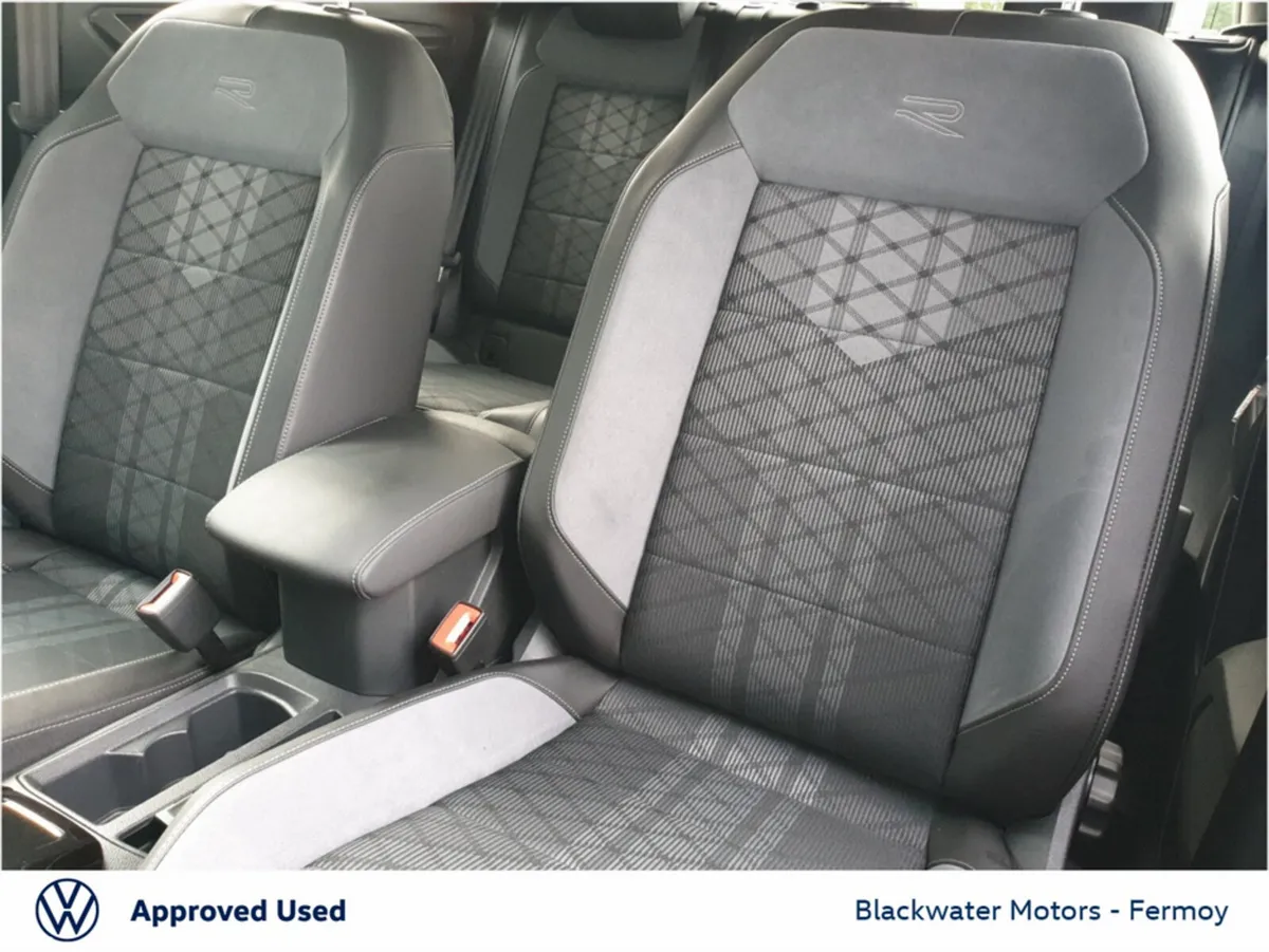 Volkswagen T-Roc SUV, Petrol, 2024, Red