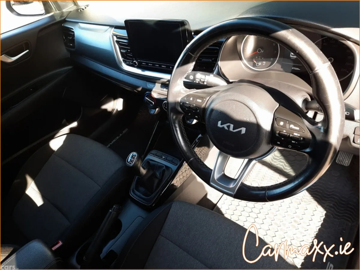 Kia Stonic Hatchback, Petrol, 2024, Blue
