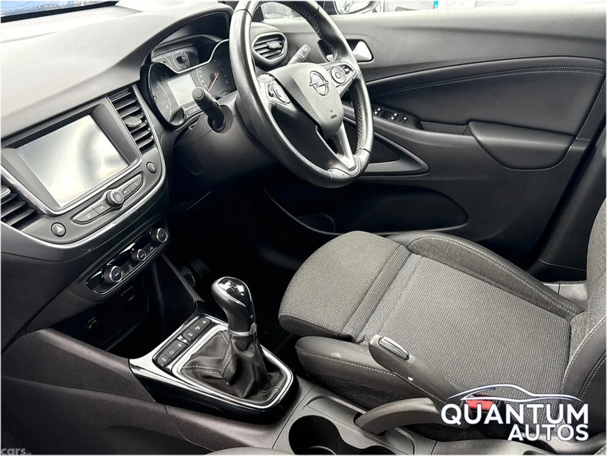Opel Crossland X Hatchback, Petrol, 2022, Black