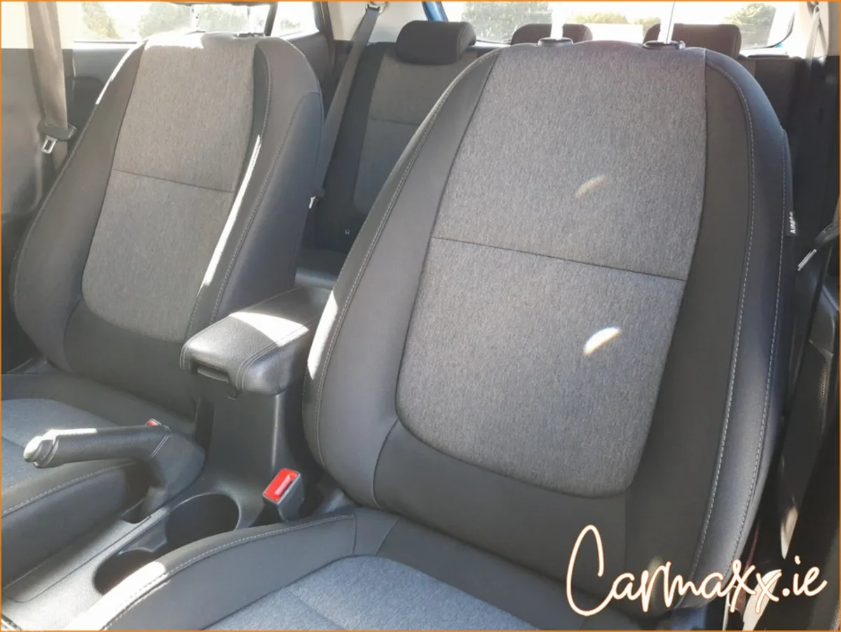 Kia Stonic Hatchback, Petrol, 2024, Blue