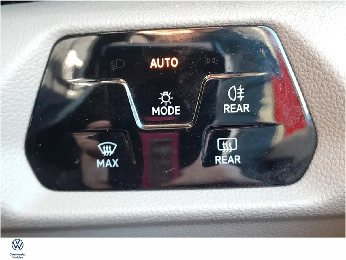 Volkswagen Multivan MPV, Petrol Plug-in Hybrid, 2023, Red