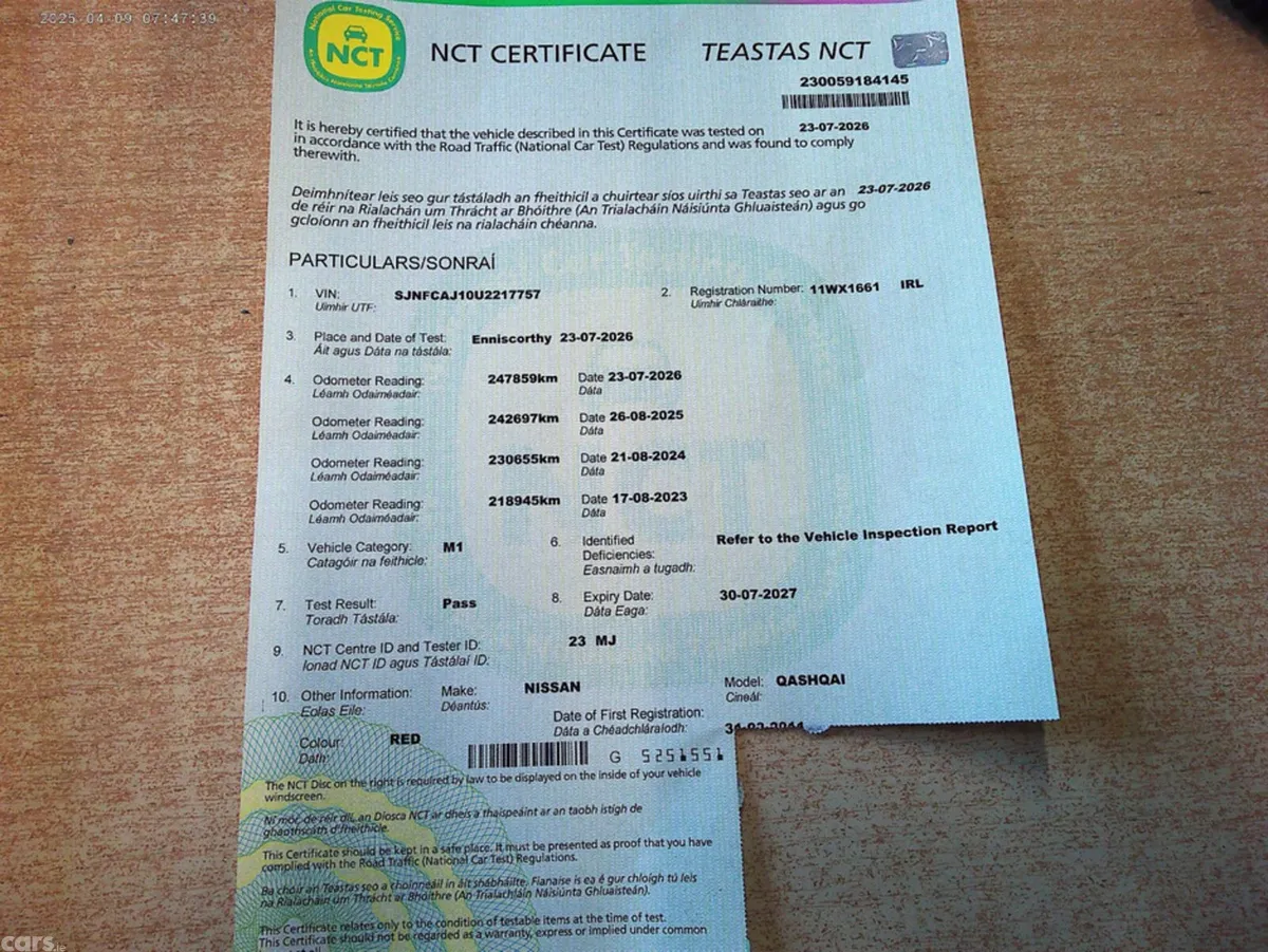 Nissan Qashqai Hatchback, Diesel, 2011, Red