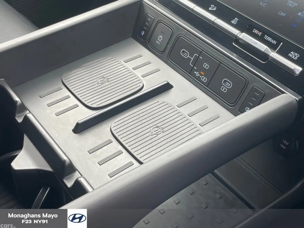 Hyundai Santa Fe SUV, Petrol Plug-in Hybrid, 2025, White