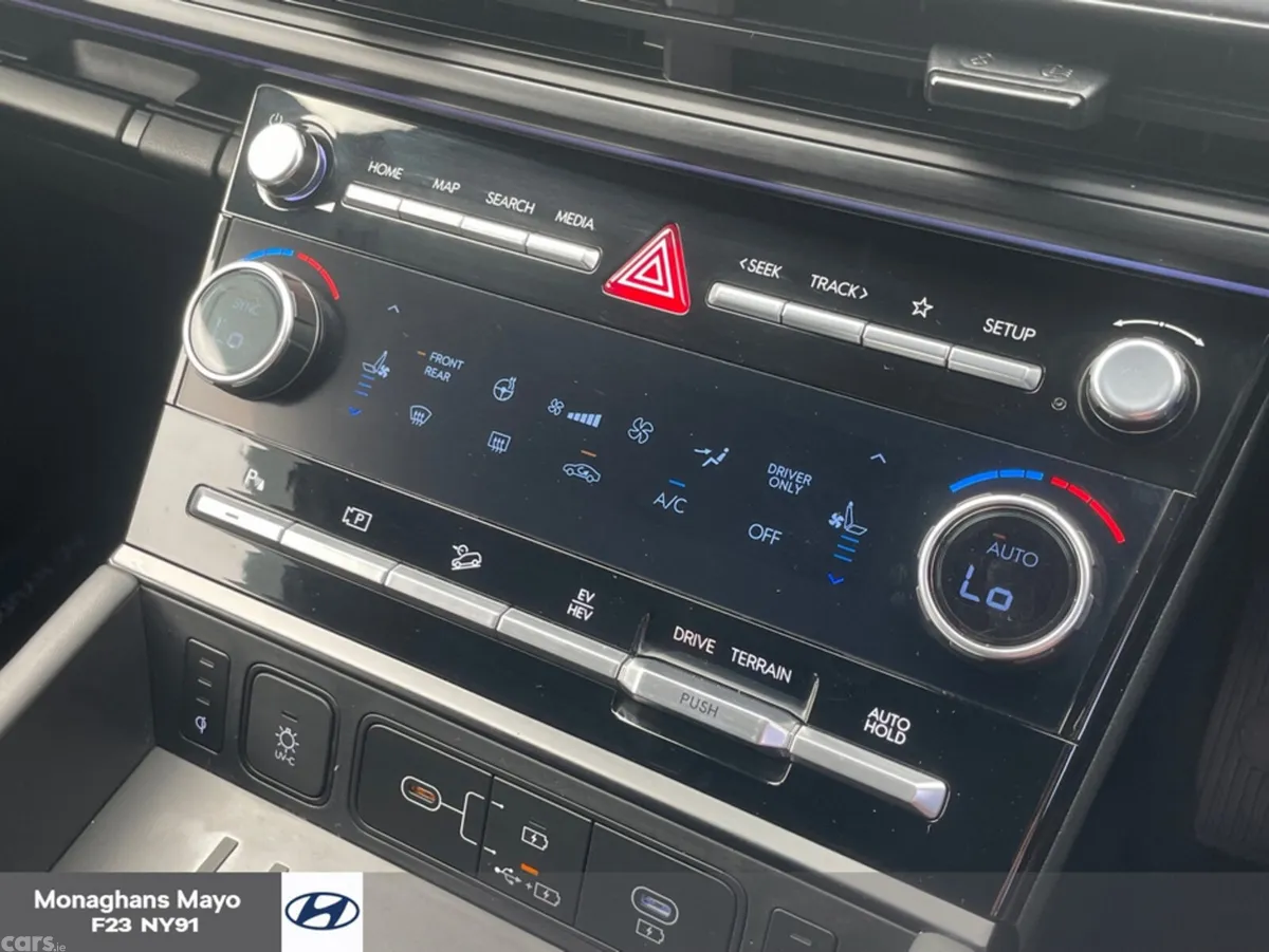 Hyundai Santa Fe SUV, Petrol Plug-in Hybrid, 2025, White