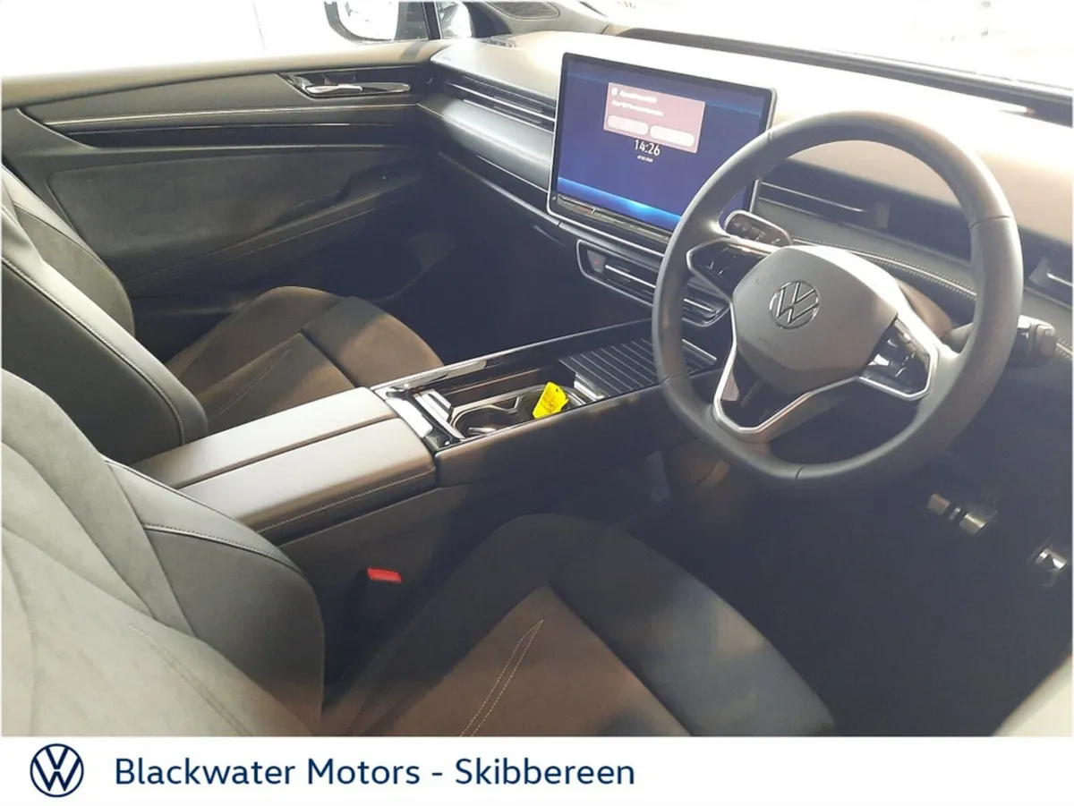 Volkswagen ID.7 Hatchback, Electric, 2026, Blue