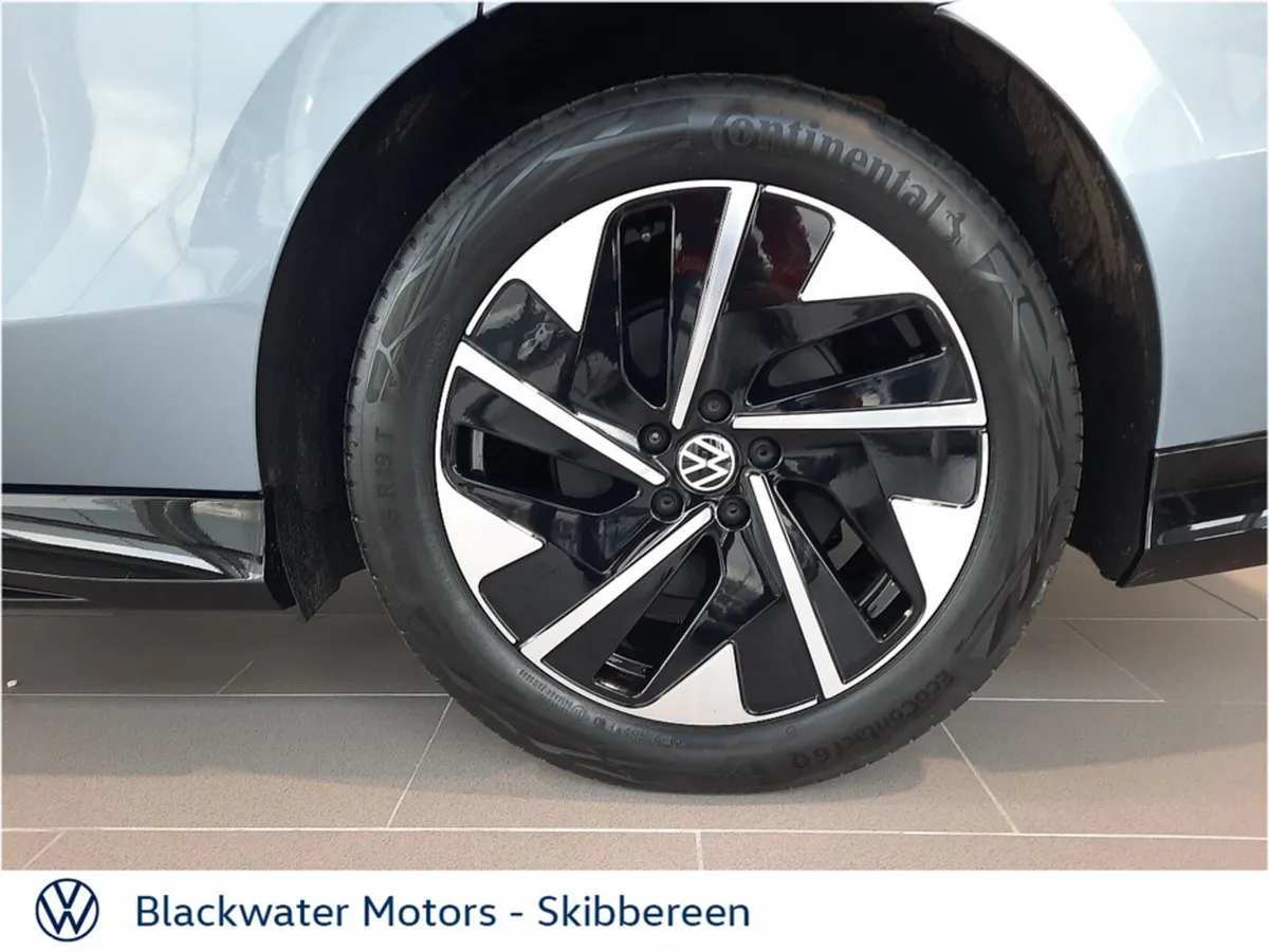 Volkswagen ID.7 Hatchback, Electric, 2026, Blue