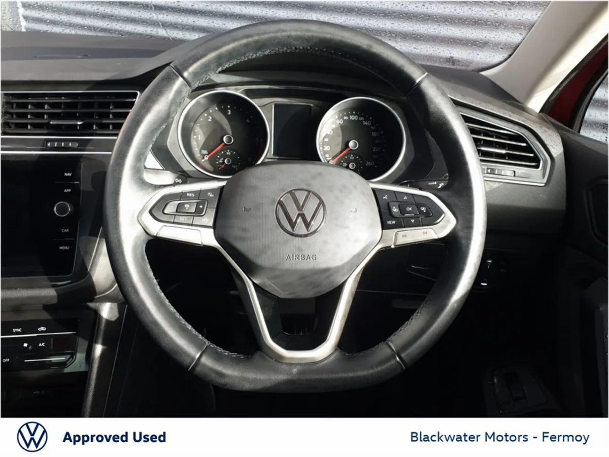 Volkswagen Tiguan SUV, Diesel, 2023, Red