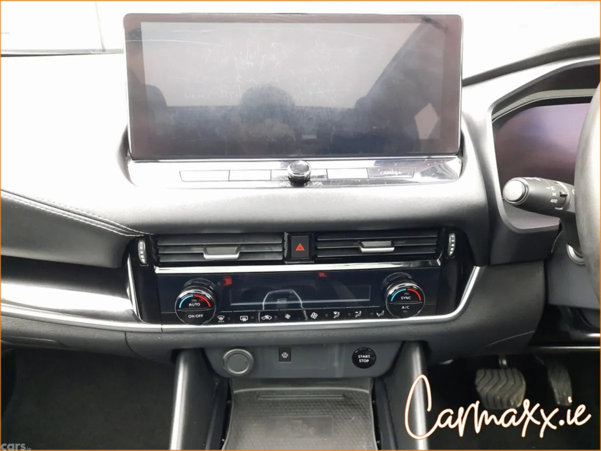Nissan Qashqai MPV, Petrol, 2024, Black