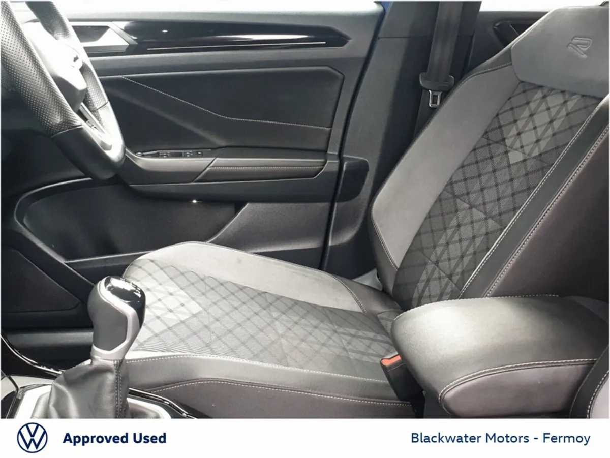 Volkswagen T-Roc SUV, Petrol, 2023, Black