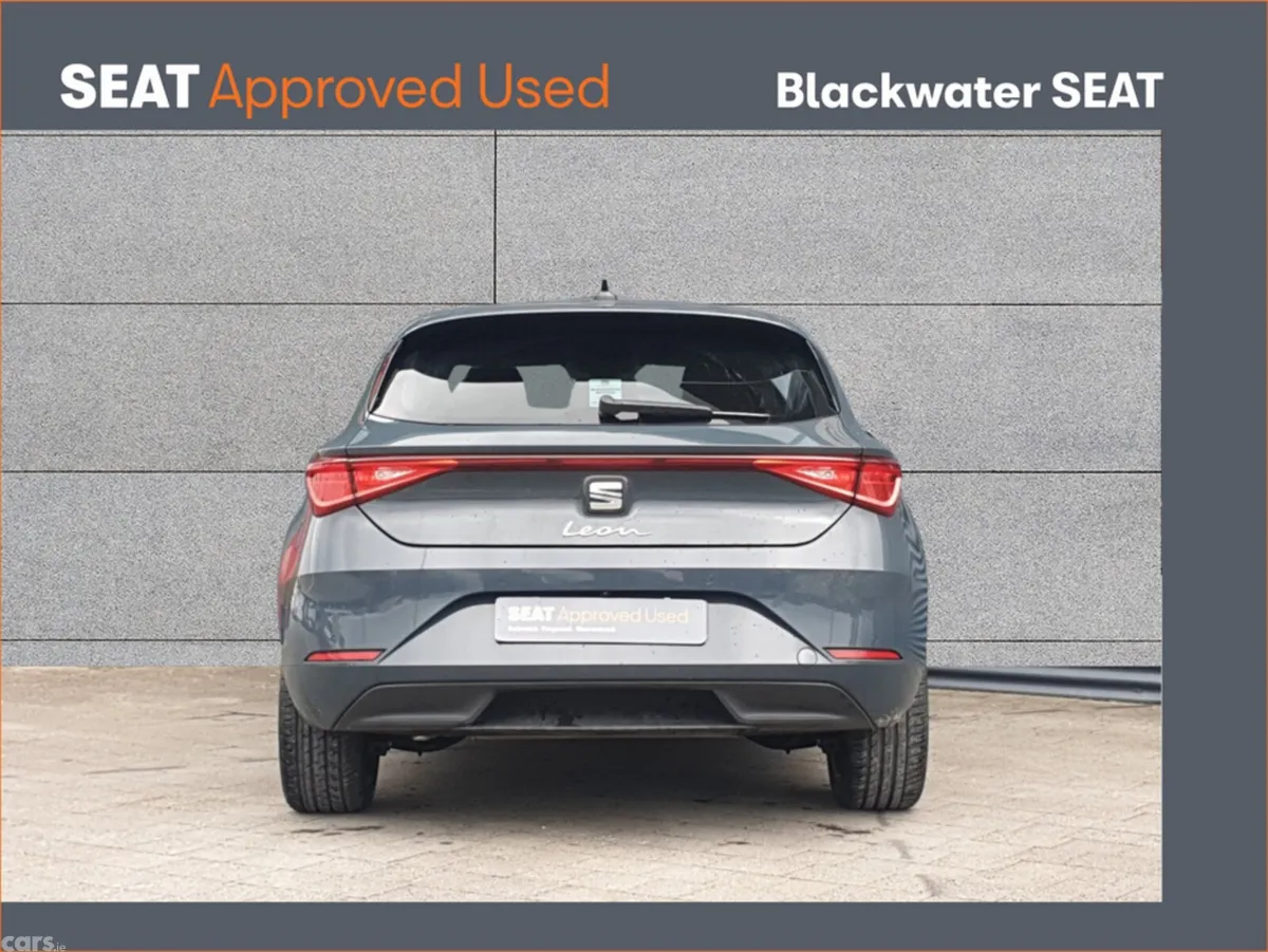 SEAT Leon Hatchback, Diesel, 2025, Blue