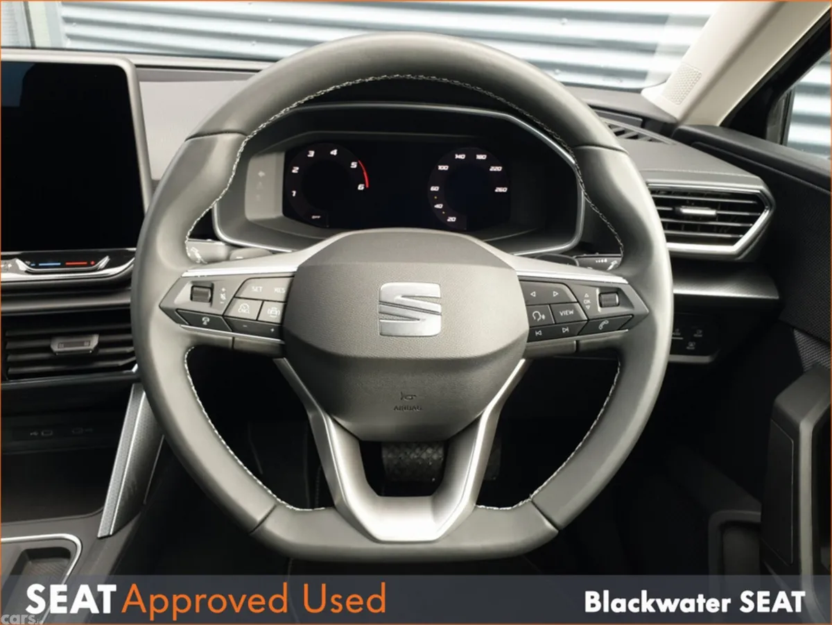 SEAT Leon Hatchback, Diesel, 2025, Black