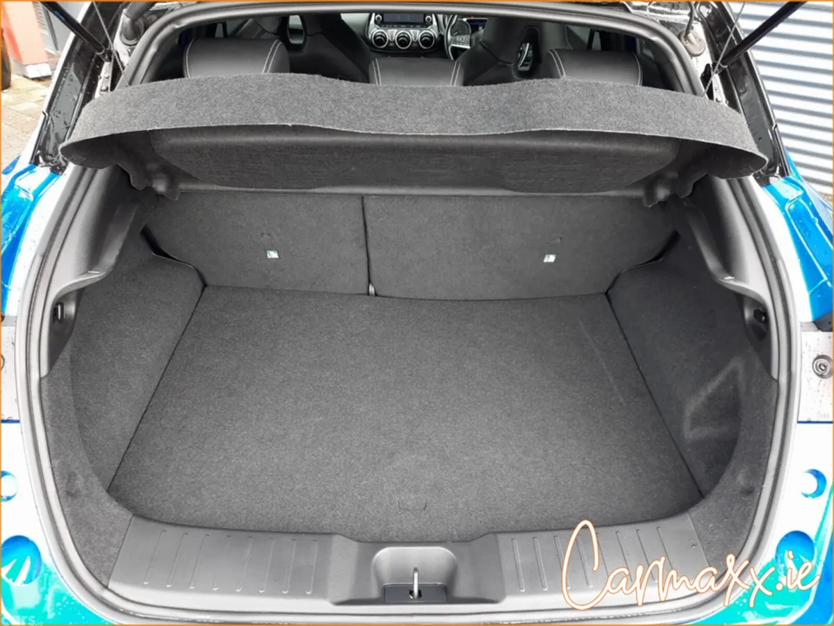Nissan Juke MPV, Petrol, 2023, Black