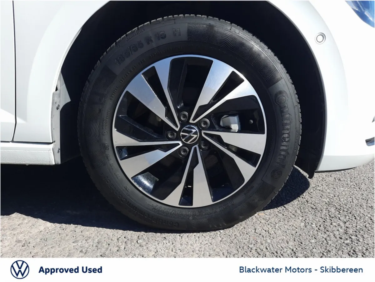 Volkswagen Polo Hatchback, Petrol, 2022, White