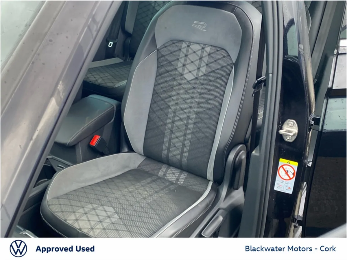 Volkswagen Tiguan Estate, Diesel, 2022, Black