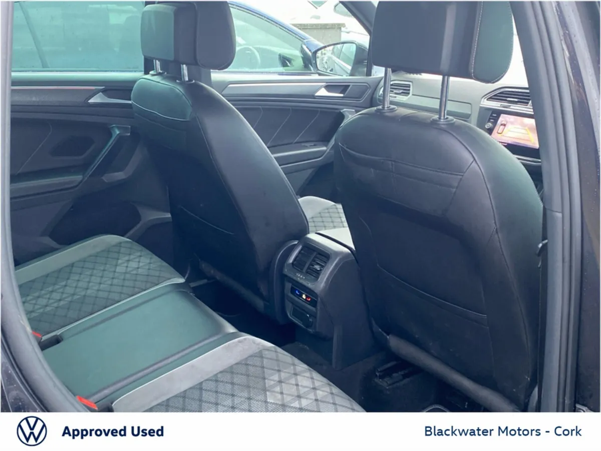 Volkswagen Tiguan Estate, Diesel, 2022, Black