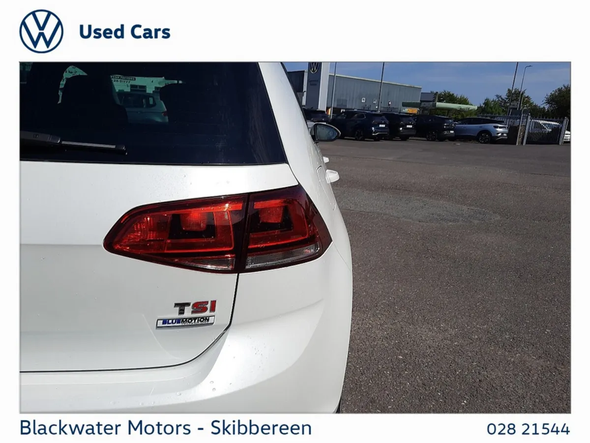 Volkswagen Golf Hatchback, Petrol, 2017, White