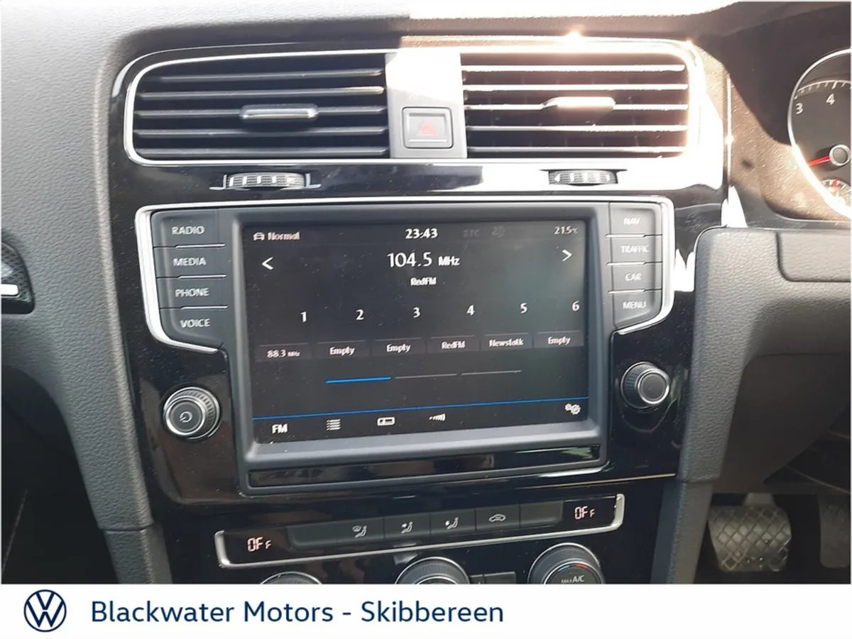 Volkswagen Golf Hatchback, Petrol, 2017, White