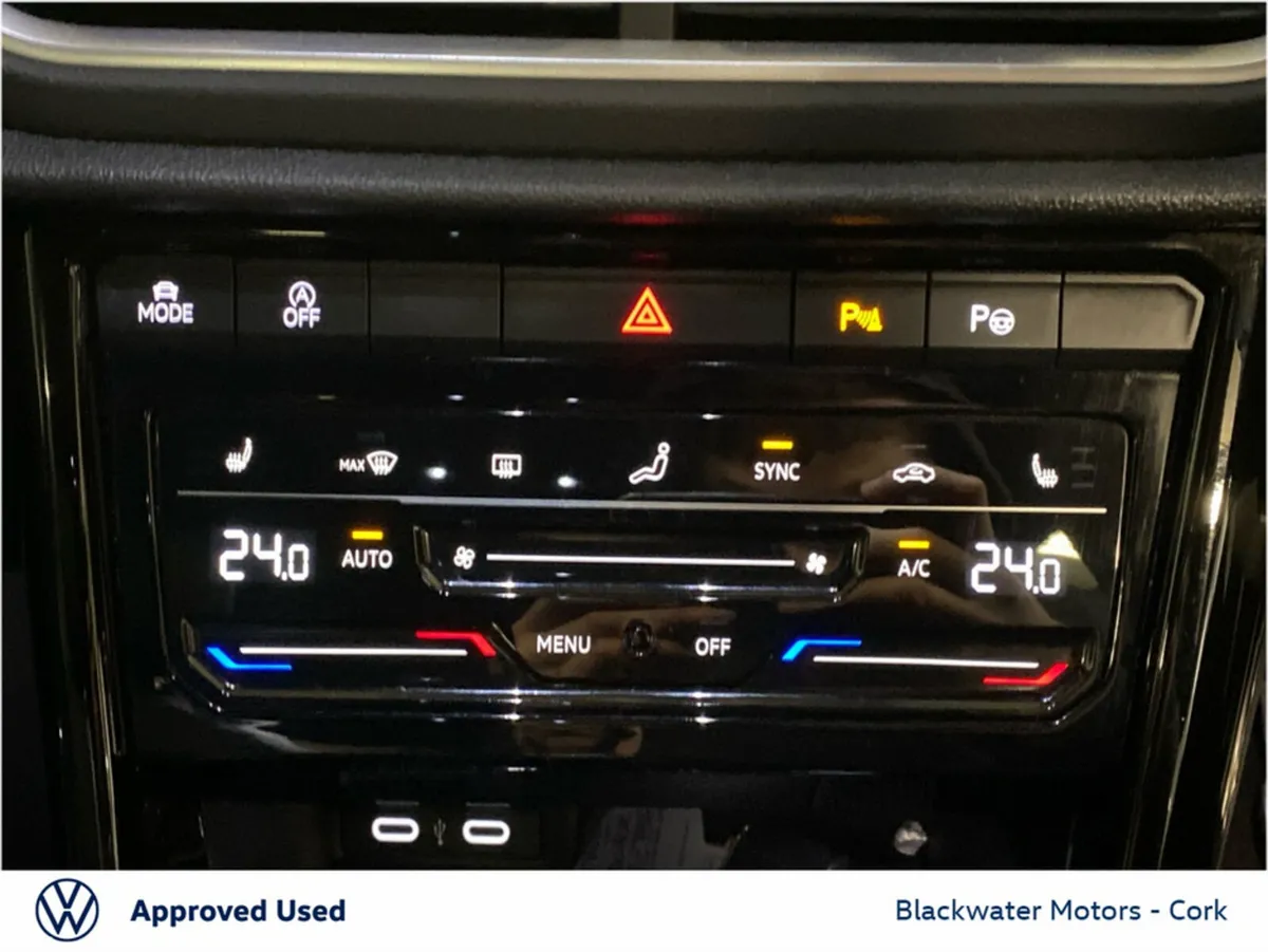 Volkswagen T-Roc SUV, Diesel, 2025, Black