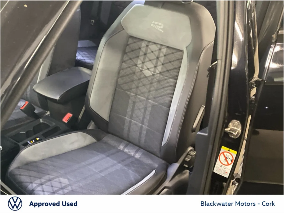 Volkswagen T-Roc SUV, Diesel, 2025, Black