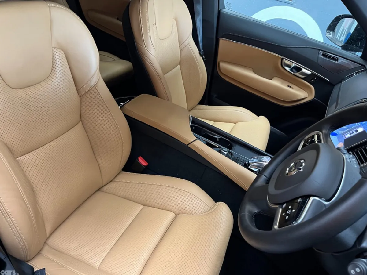Volvo XC90 SUV, Petrol Plug-in Hybrid, 2023, Black