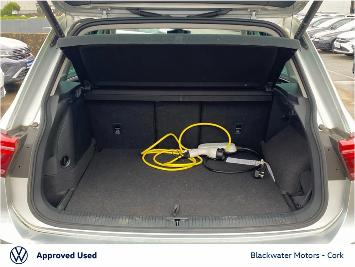 Volkswagen Tiguan SUV, Petrol Plug-in Hybrid, 2022, Grey