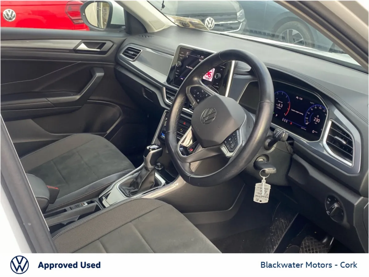 Volkswagen T-Roc SUV, Petrol, 2023, White