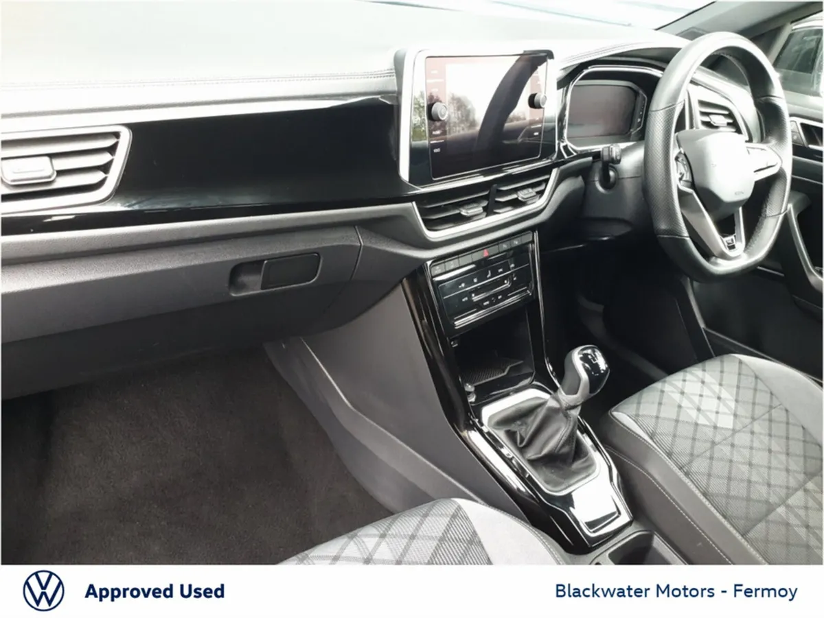 Volkswagen T-Roc SUV, Petrol, 2023, Black