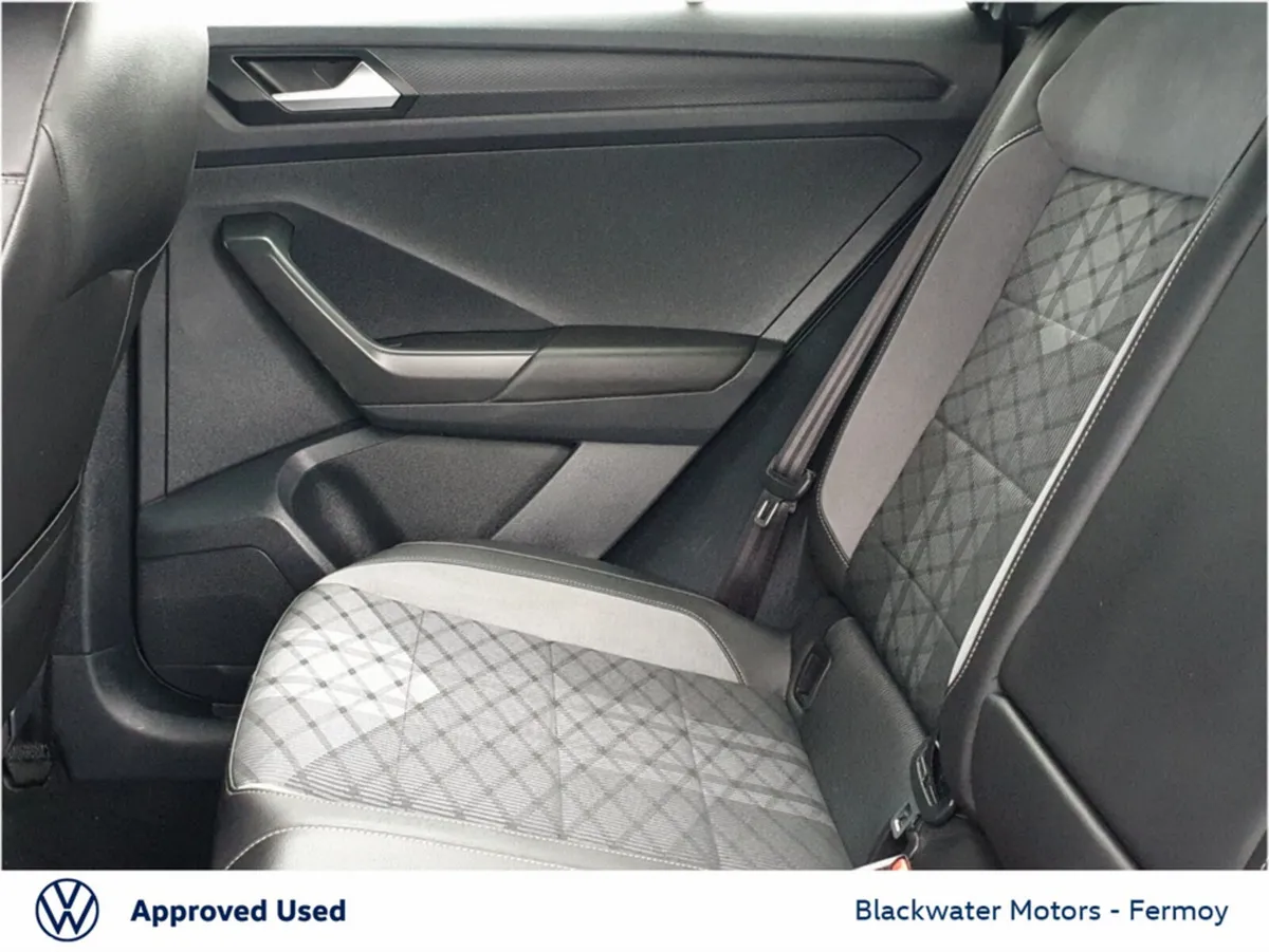 Volkswagen T-Roc SUV, Petrol, 2023, Black