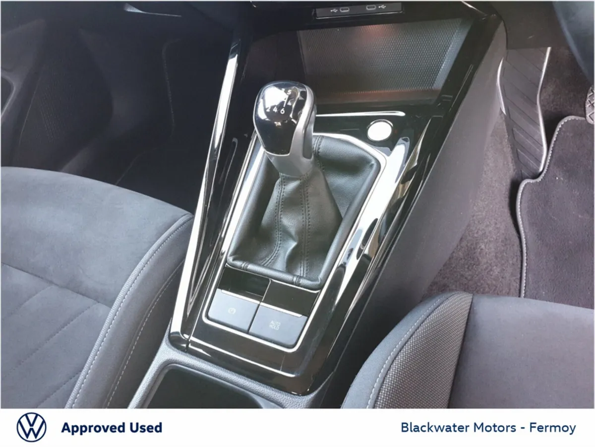 Volkswagen Golf Estate, Diesel, 2023, Black