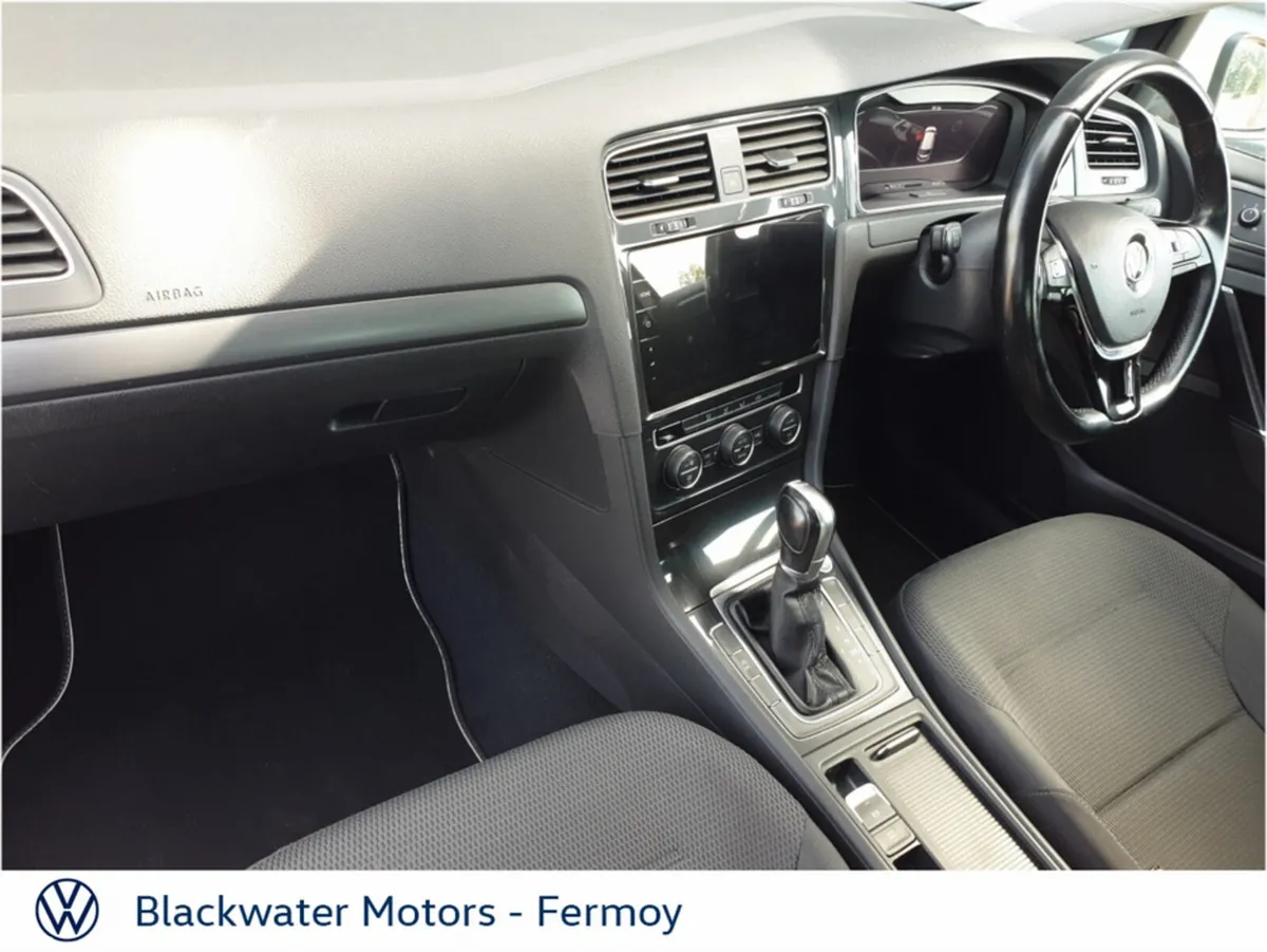 Volkswagen Golf Hatchback, Petrol, 2018, White