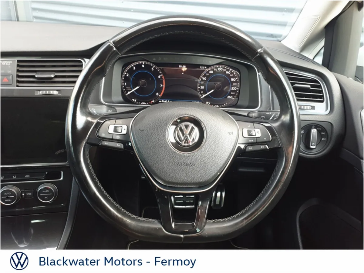 Volkswagen Golf Hatchback, Petrol, 2018, White