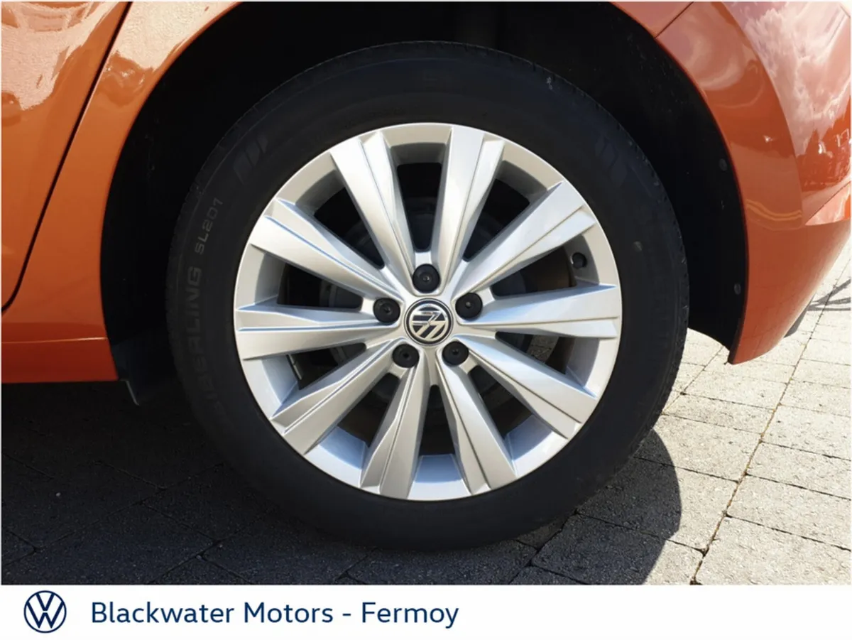 Volkswagen Polo Hatchback, Petrol, 2018, Orange