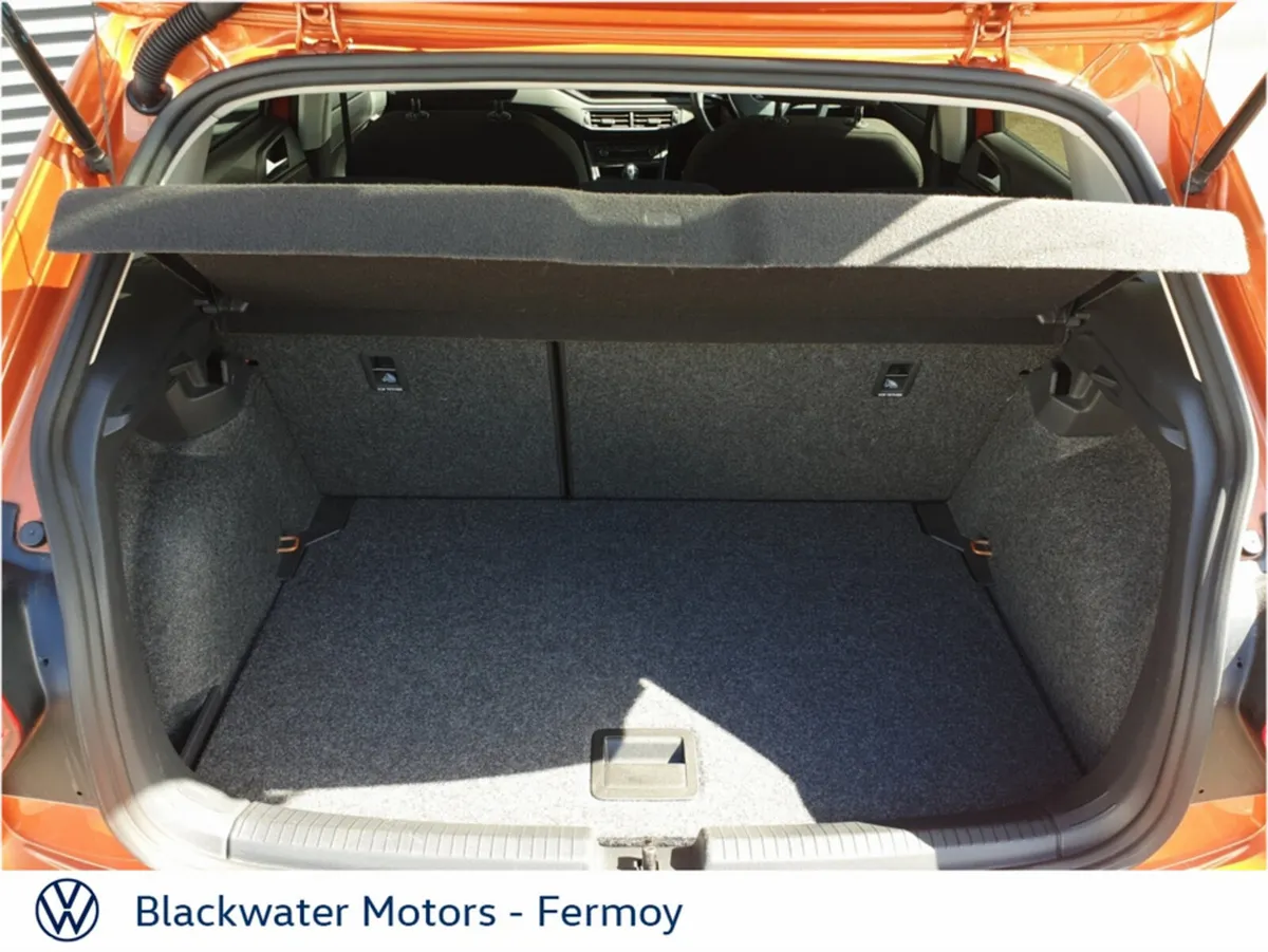 Volkswagen Polo Hatchback, Petrol, 2018, Orange