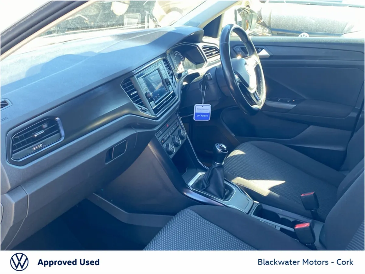 Volkswagen T-Roc Estate, Petrol, 2018, White