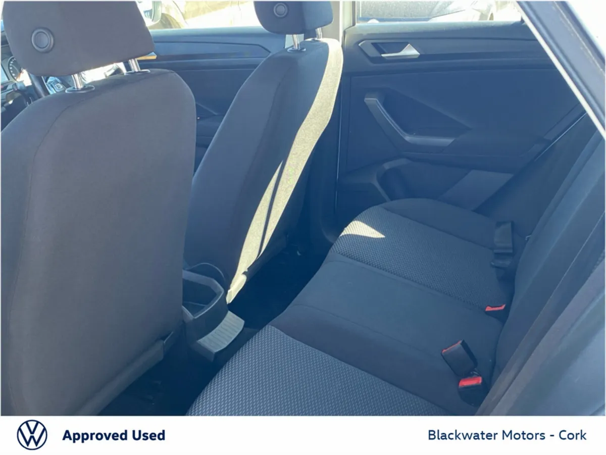 Volkswagen T-Roc Estate, Petrol, 2018, White