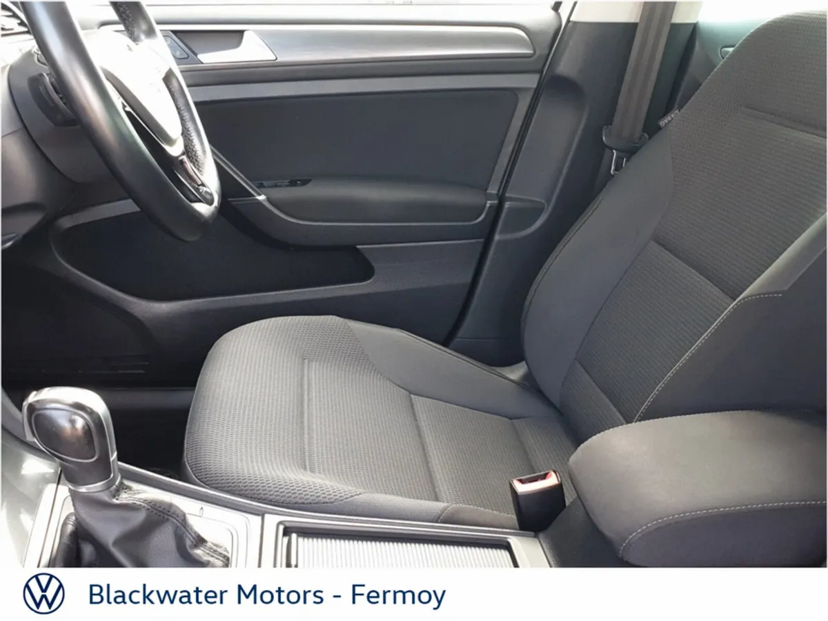 Volkswagen Golf Hatchback, Petrol, 2019, White