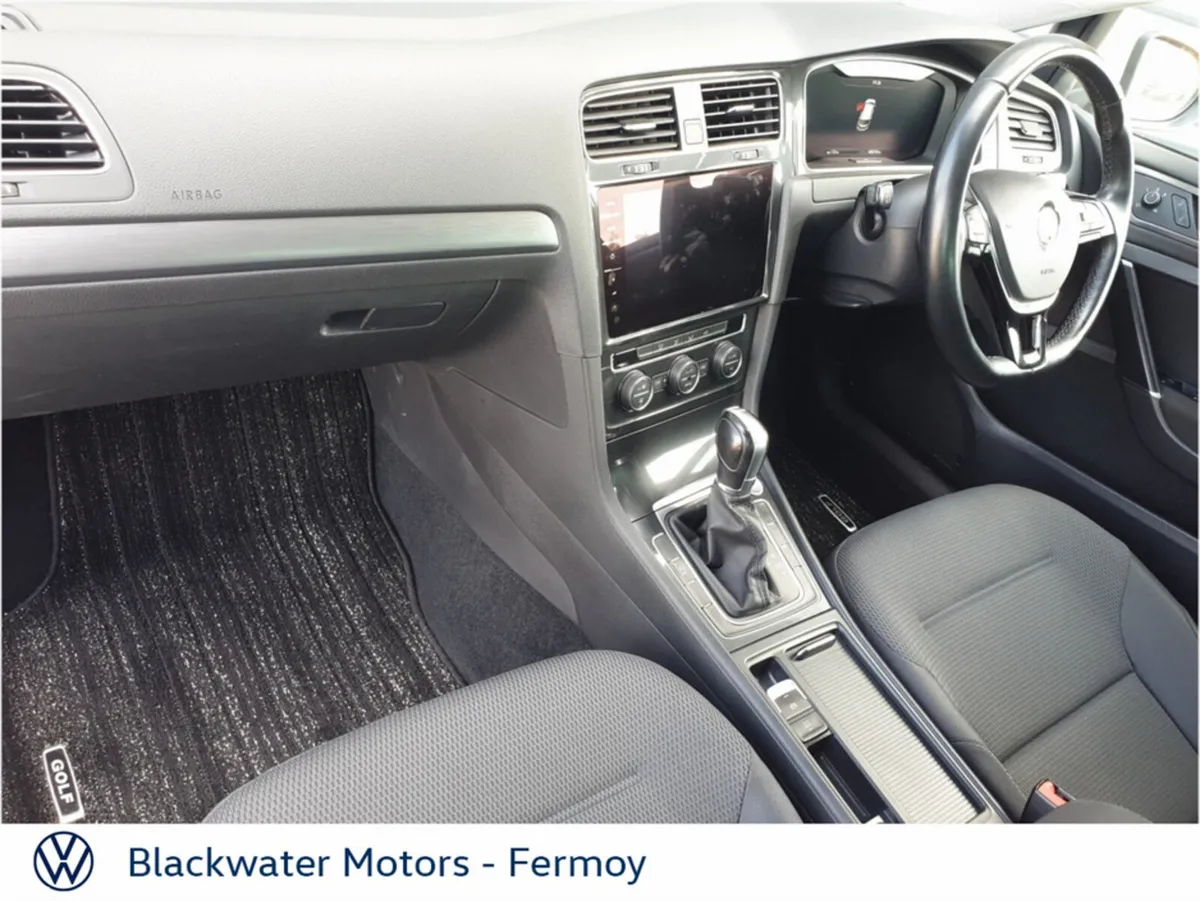 Volkswagen Golf Hatchback, Petrol, 2019, White
