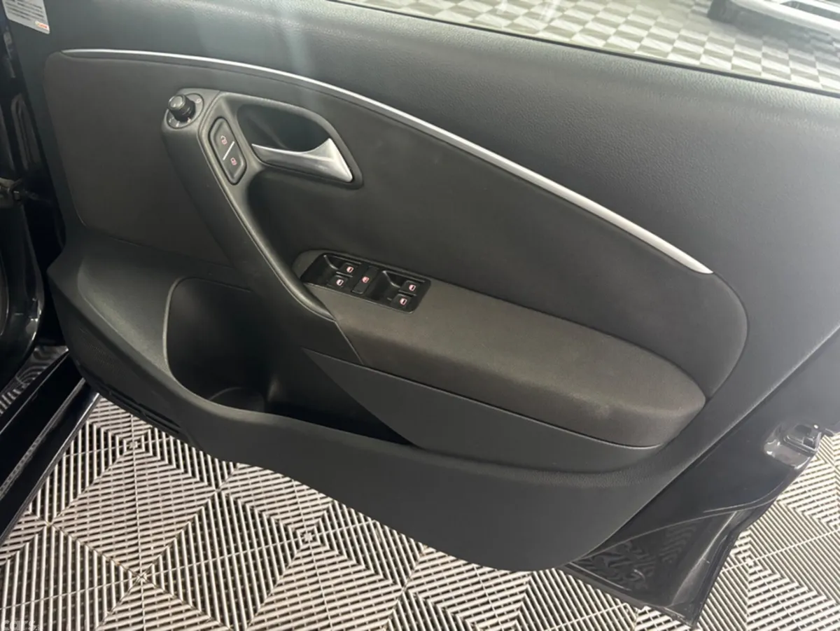 Volkswagen Polo Hatchback, Petrol, 2015, Black