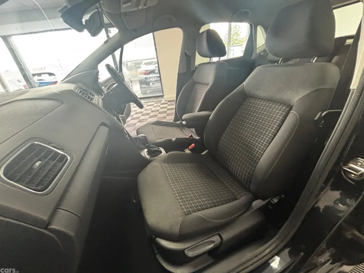 Volkswagen Polo Hatchback, Petrol, 2015, Black