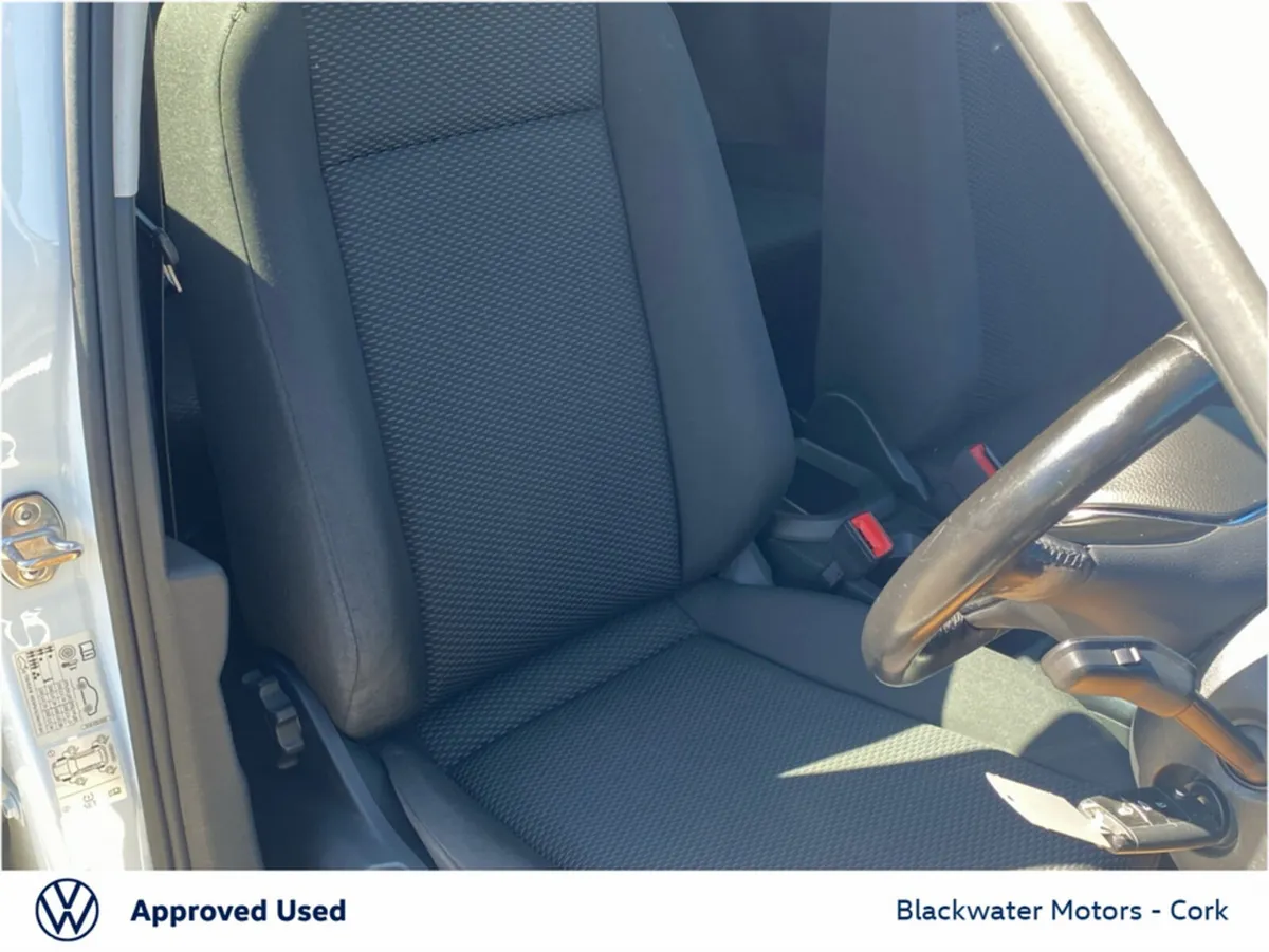Volkswagen T-Roc Estate, Petrol, 2018, White