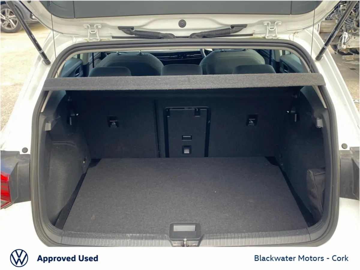 Volkswagen Golf Estate, Diesel, 2024, White