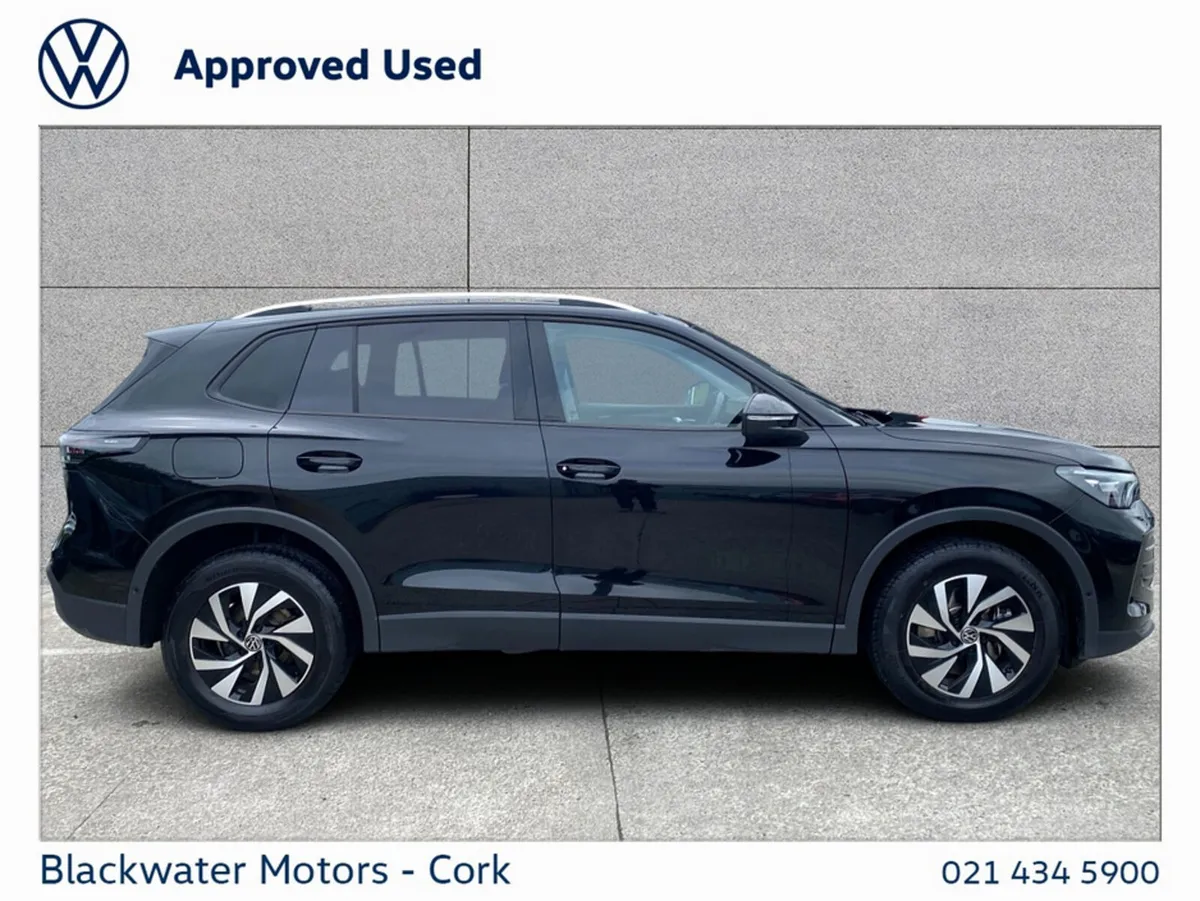 Volkswagen Tiguan SUV, Petrol Plug-in Hybrid, 2025, Black