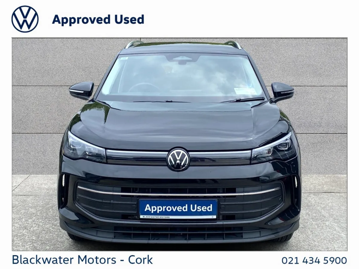 Volkswagen Tiguan SUV, Petrol Plug-in Hybrid, 2025, Black
