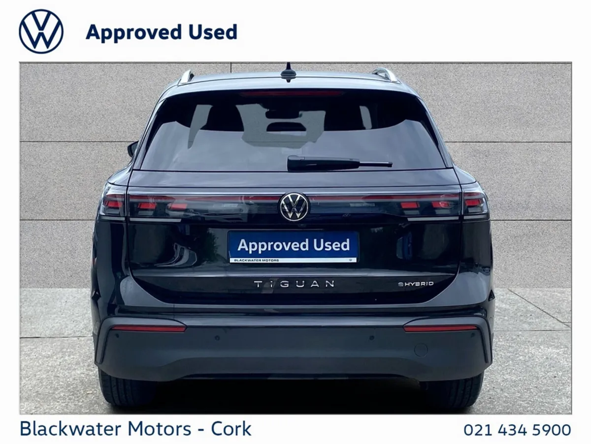 Volkswagen Tiguan SUV, Petrol Plug-in Hybrid, 2025, Black