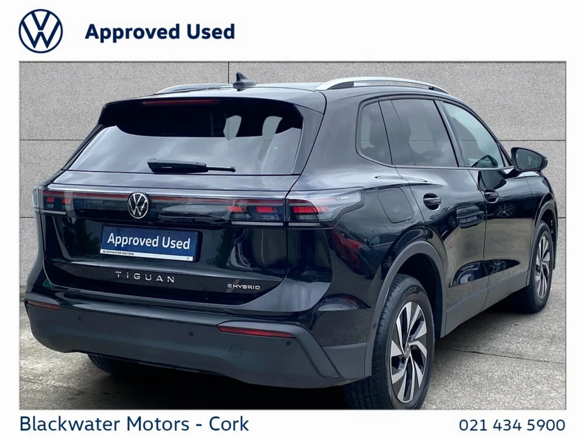 Volkswagen Tiguan SUV, Petrol Plug-in Hybrid, 2025, Black