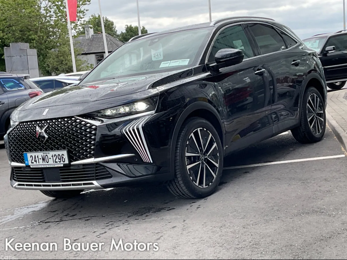 DS Automobiles DS 7 Estate, Diesel, 2024, Black