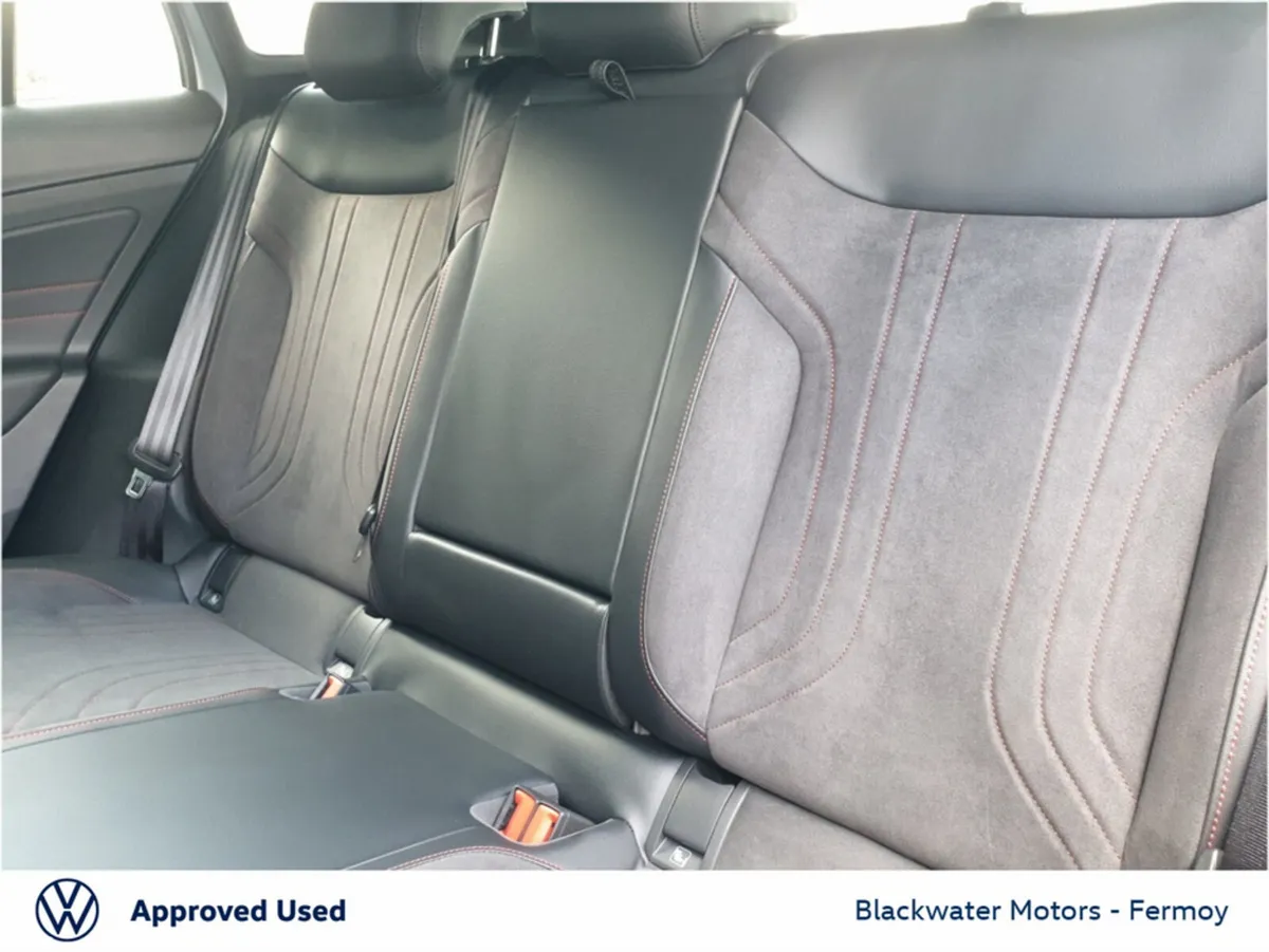 Volkswagen ID.4 Hatchback, Electric, 2025, Black