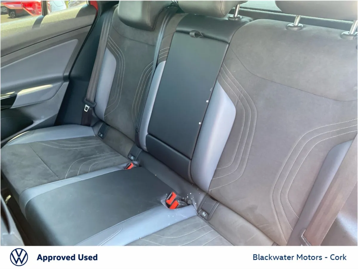 Volkswagen ID.4 Estate, Electric, 2023, Red
